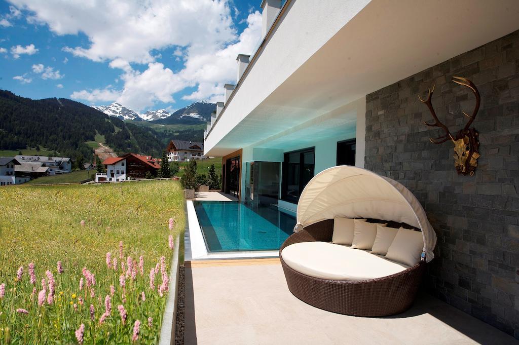 Wellnesshotel Cervosa Serfaus Extérieur photo